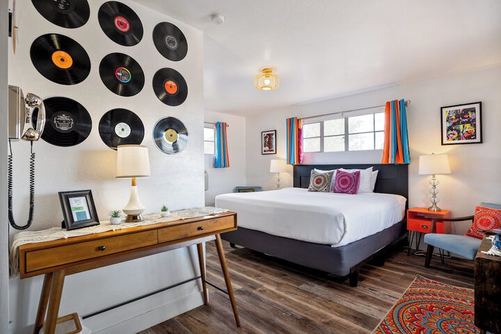 Room 28 of 31