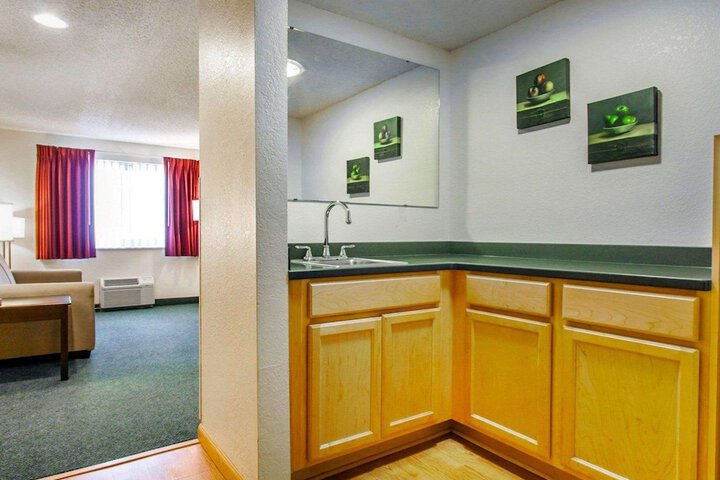 Quality Inn & Suites Springfield - Eugene North