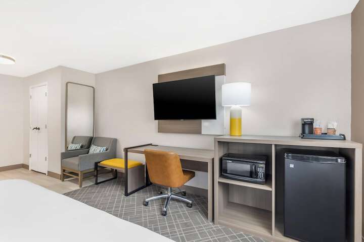 Comfort Inn Ballard-Roosevelt
