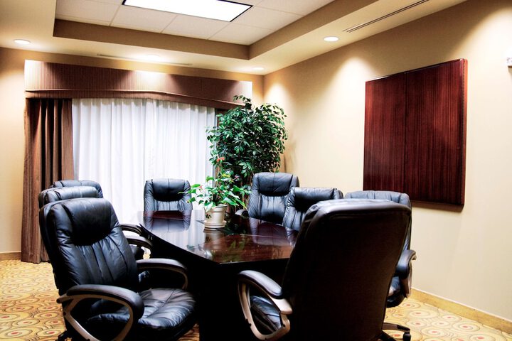 Hampton Inn & Suites Fredericksburg-at Celebrate Virginia