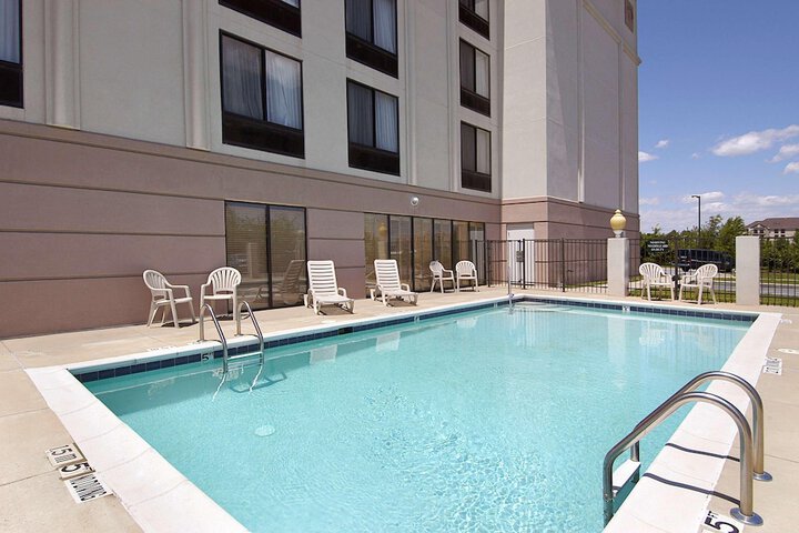 Pool 5 of 35