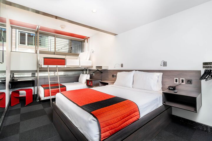 Room 20 of 46