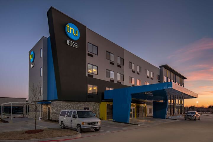 Hotel 4 of 76