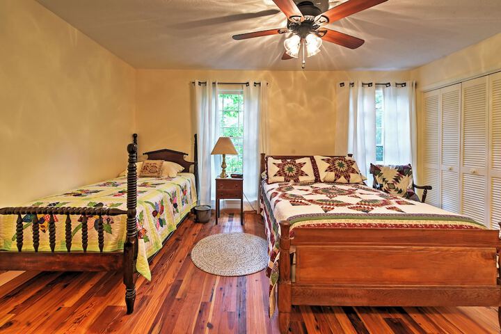 Creekside Cottage: Blue Ridge Mountain Escape!