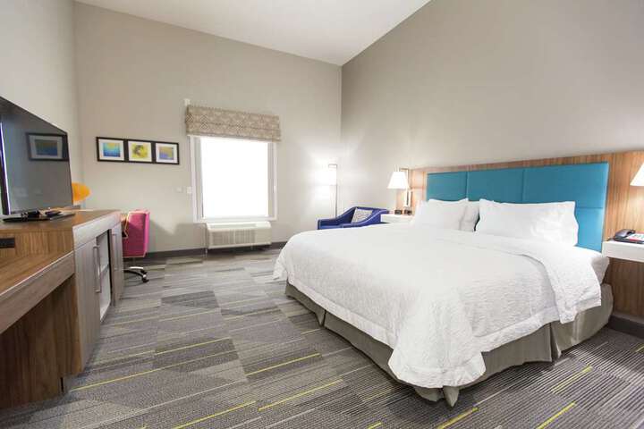 Room 103 of 200