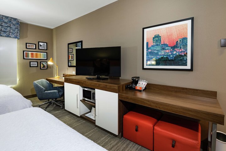 Room 41 of 87