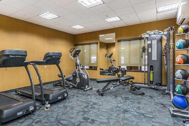 Comfort Inn & Suites Edmonton International Airport