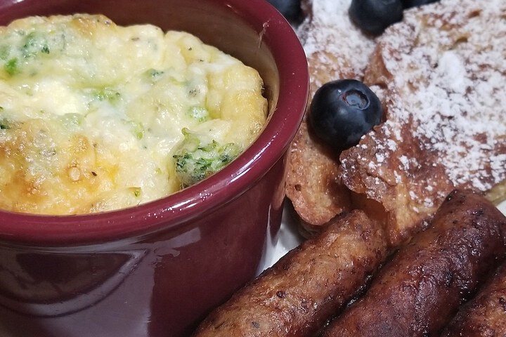 Breakfast/Coffee Service 29 of 38
