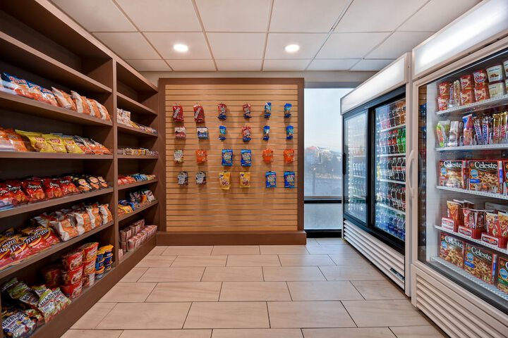 Holiday Inn Express & Suites Allentown-Dorney Park Area by IHG