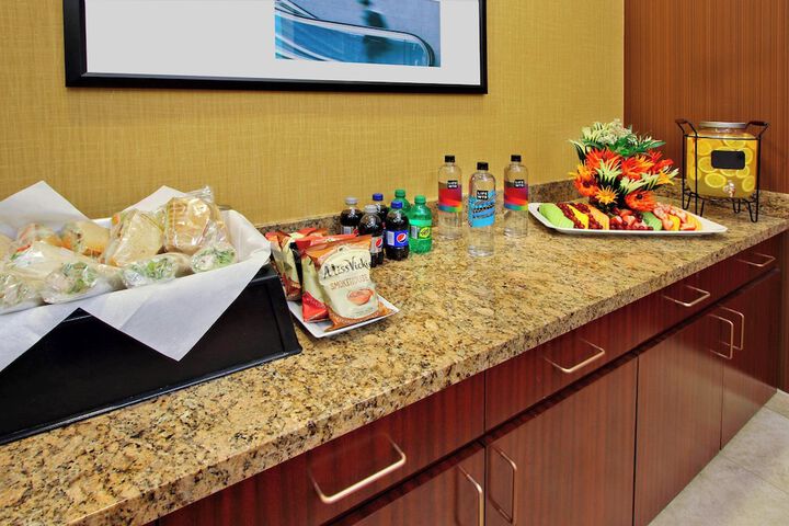 Courtyard by Marriott Oakland Downtown