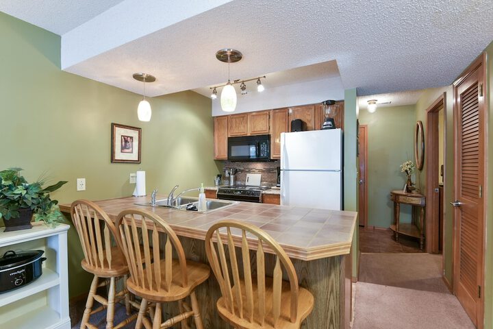 Wander INN at Notch - Great Outdoor Pools - Trails to Fishing - Family Friendly