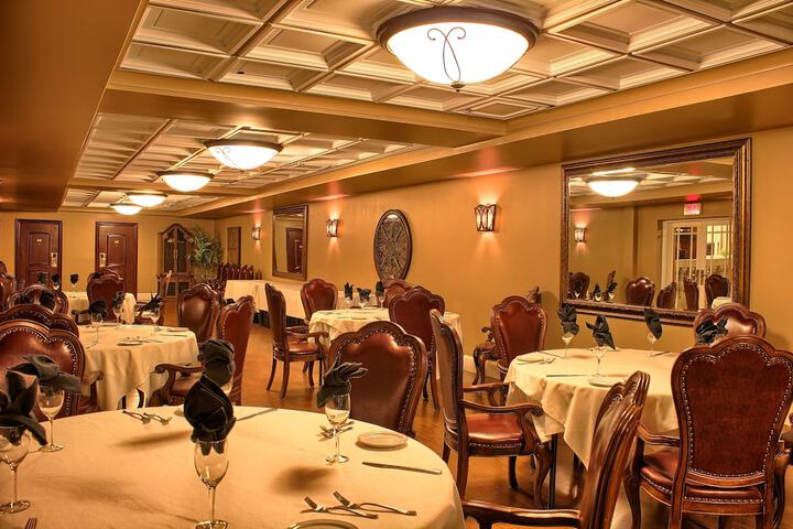 Grant Hall Hotel