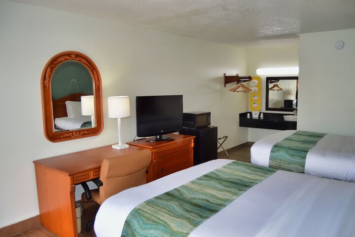 Room 33 of 38