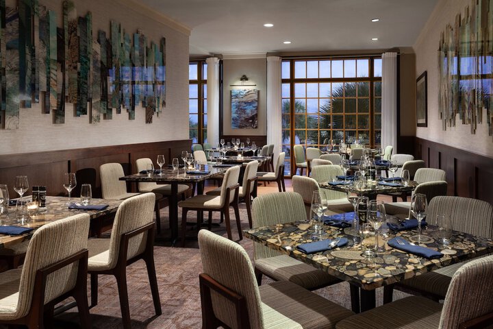 Dining 40 of 57