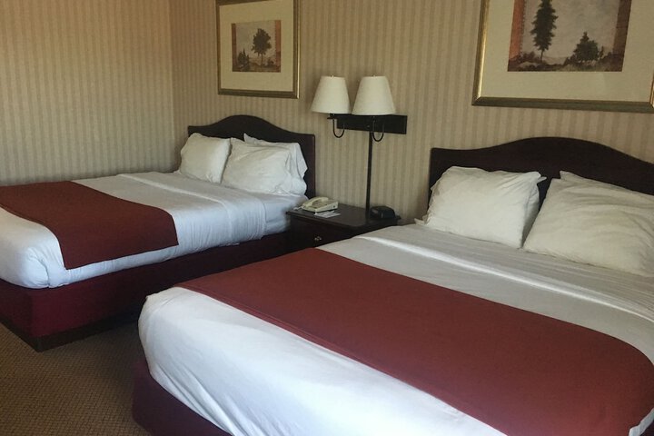 Mountain Inn & Suites