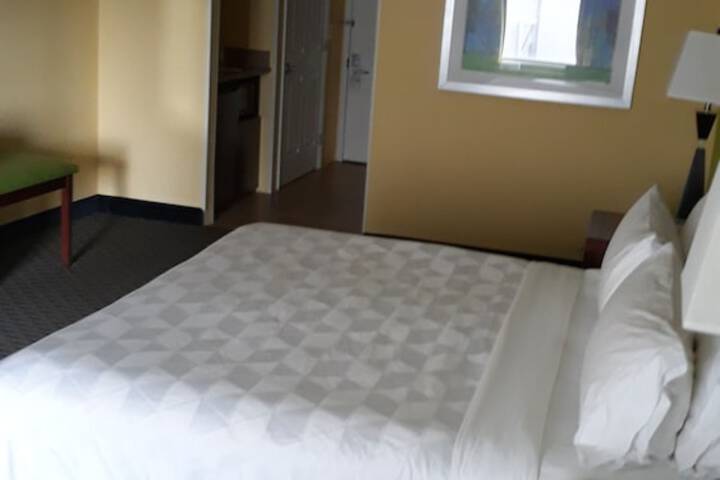 Room 40 of 75
