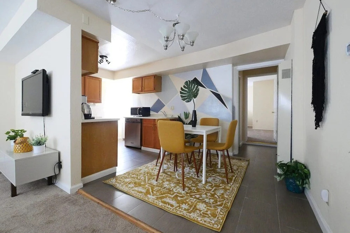 Modern Exquisite 2-bedroom Home in Lafayette