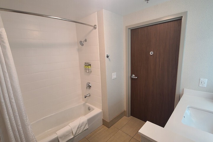 Room 18 of 53