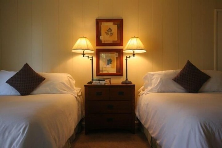 Room 34 of 70
