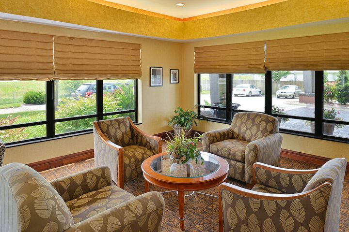 Comfort Suites Salina South