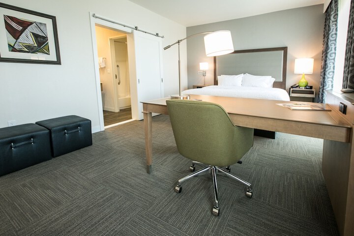 Room 42 of 82