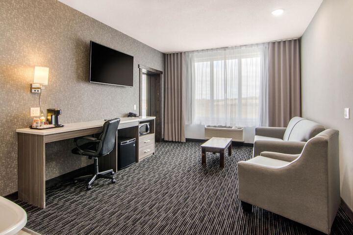Room 35 of 53