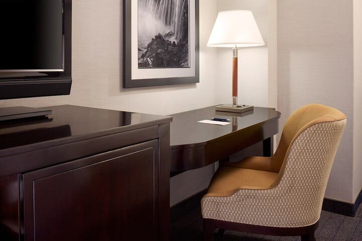 Room 70 of 183