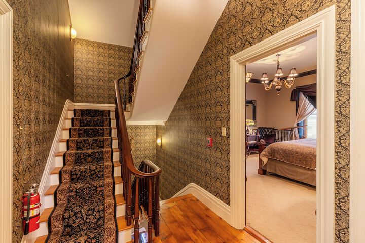 The Londonderry Inn
