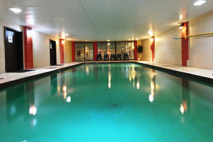 Pool 8 of 35