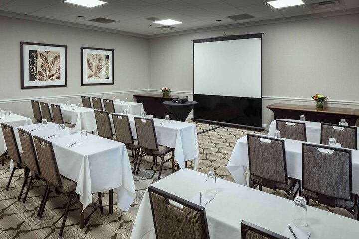 Hilton Brentwood / Nashville Suites