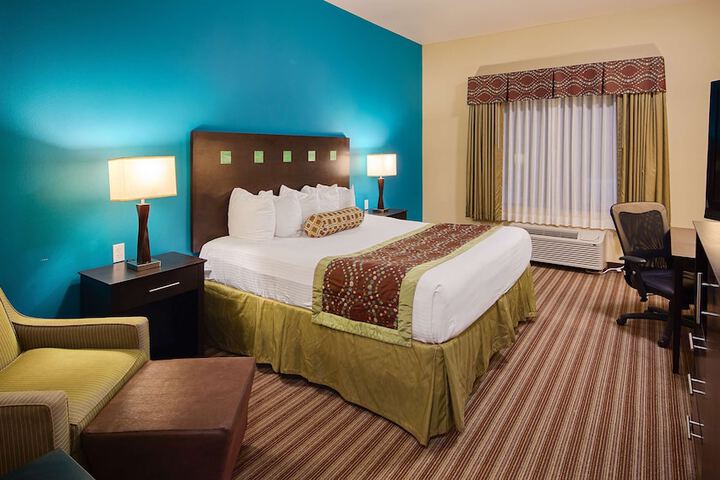 Room 10 of 26