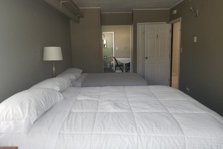 Room 8 of 14