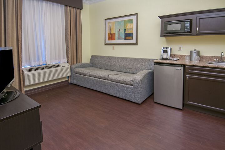 Room 17 of 31