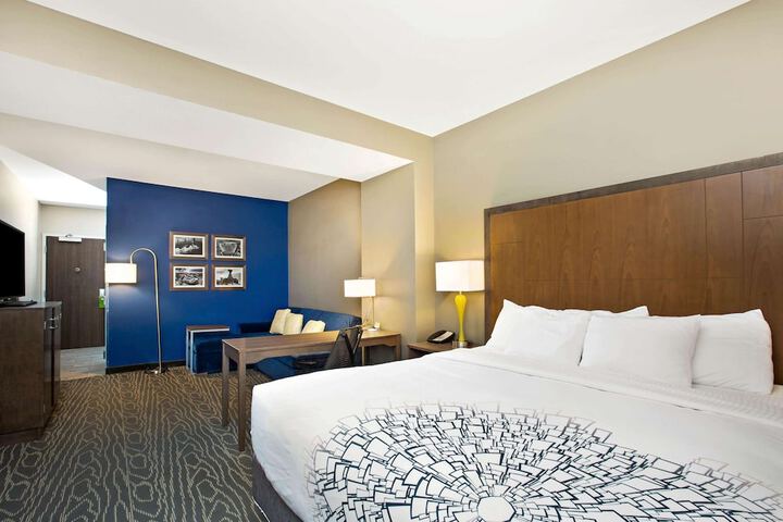 Room 51 of 61