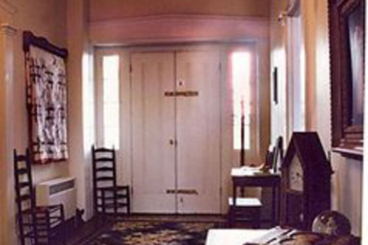 Stoltzfus Bed & Breakfast