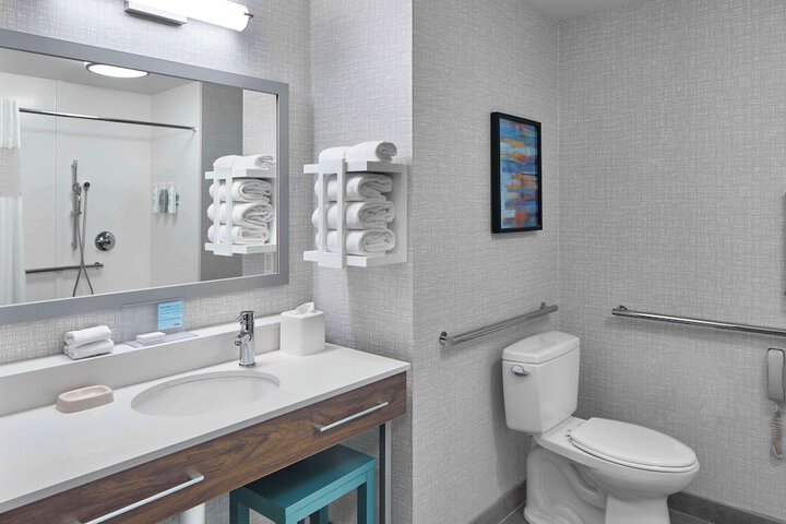 Hampton Inn & Suites Saratoga Springs Downtown