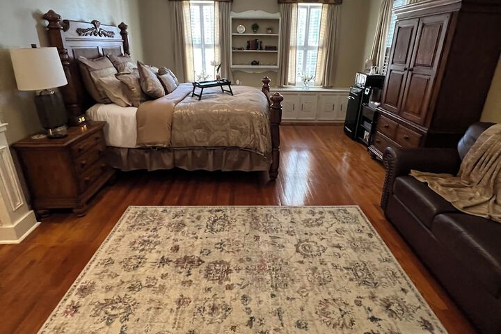 Room 42 of 79