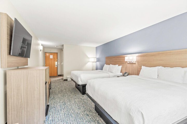 Quality Inn & Suites on the River