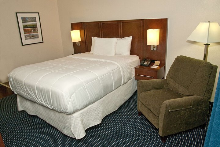 Room 20 of 36
