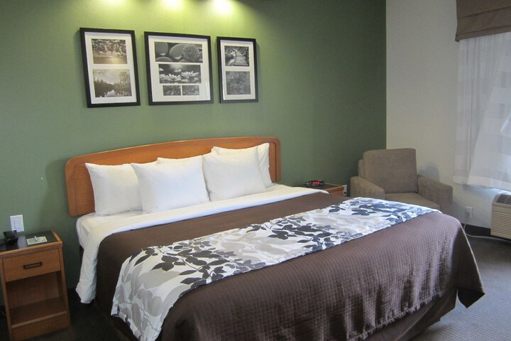 Clarion Pointe Albemarle