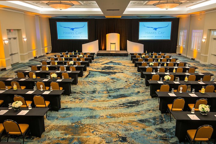 Ballroom/Hall 150 of 172