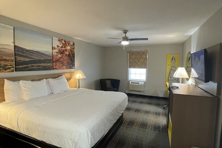 Room 42 of 62