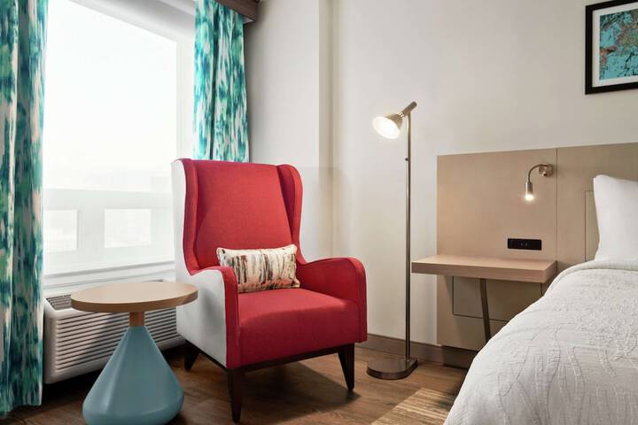 Room 19 of 52
