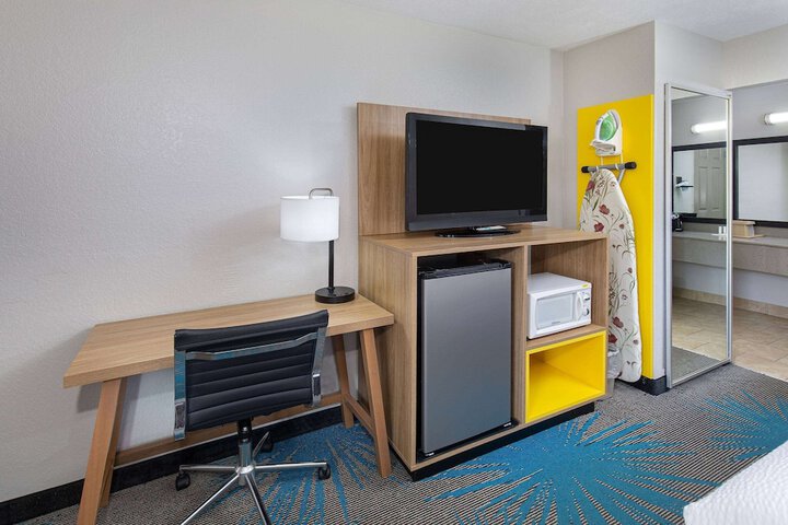 Room 31 of 47