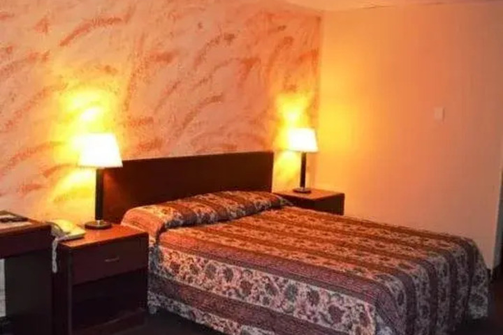 FAIRVIEW INN