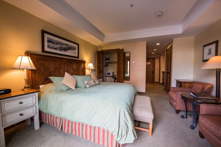 Room 130 of 164