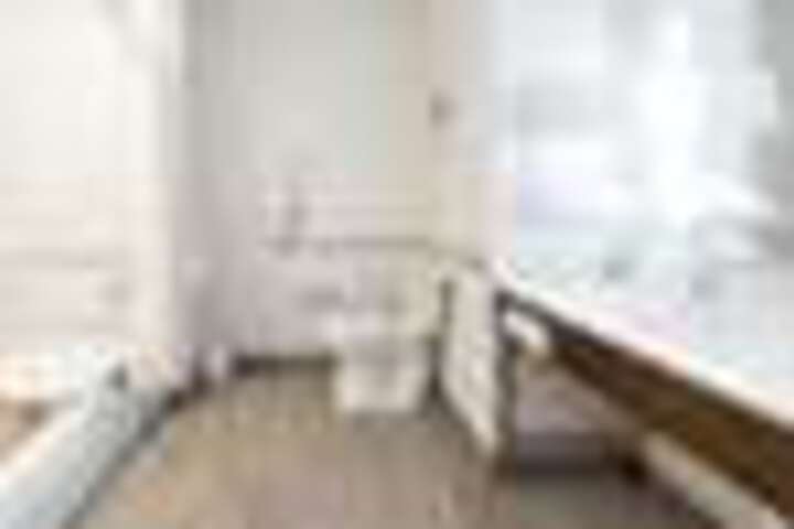 Room 59 of 200