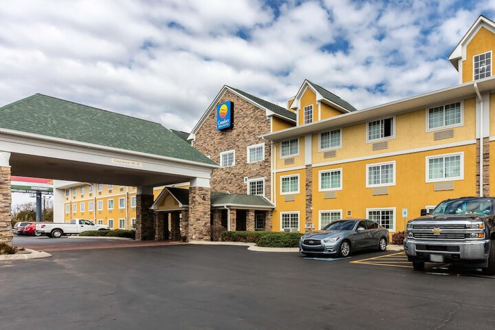 Hotel 1 of 83