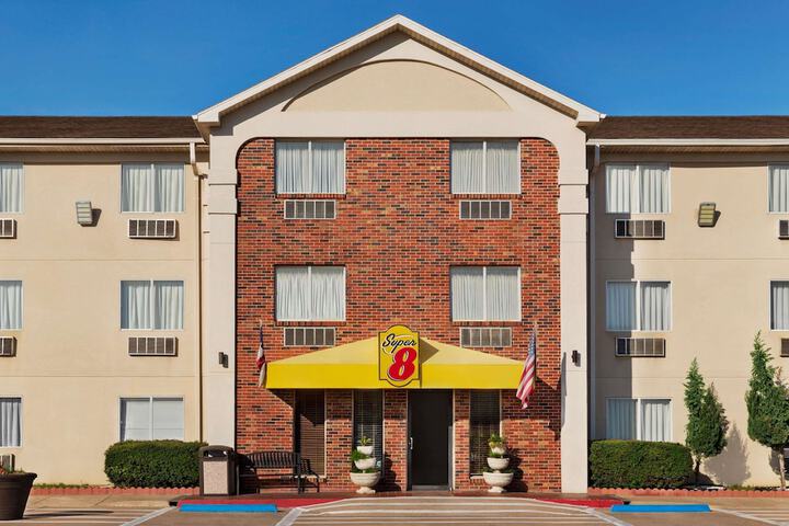 Hotel 3 of 16