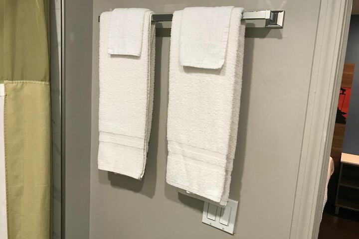 Room 20 of 28